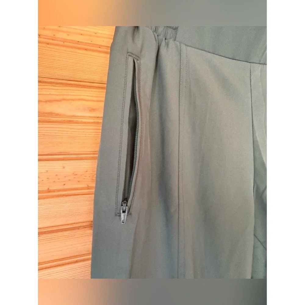 Old Navy Joggers Stretchtech Green Medium Tall Athleisure Nylon Workout Gym